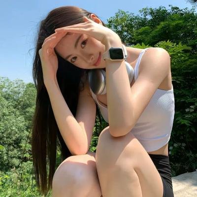 女皇陵下的风流娘们海报